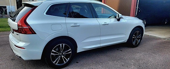 Volvo XC60 3 of 12