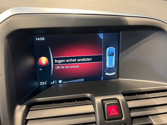 Volvo XC60 13 of 15