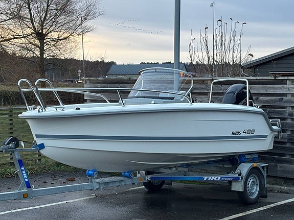 Vi köper din styrpulpetsbåt eller Bowrider! Vi tar vårputsen