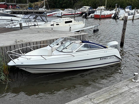 Vi köper din styrpulpetsbåt eller Bowrider! Vi tar putsen! 2 of 9