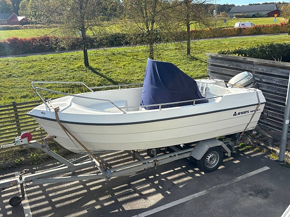 Vi köper din båt! Vi tar vårputsen.