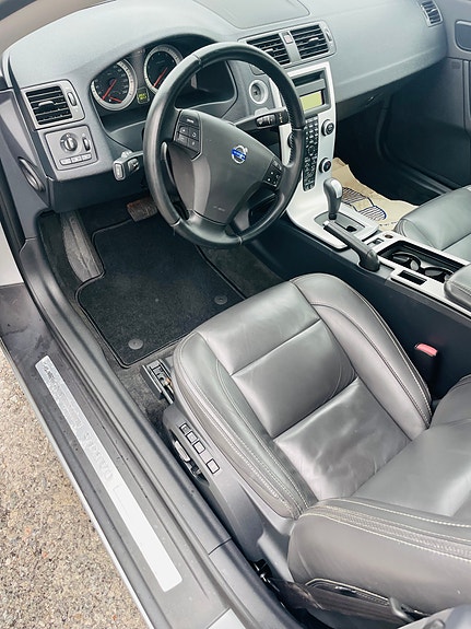 Volvo C70 4 of 6