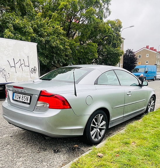 Volvo C70 3 of 6