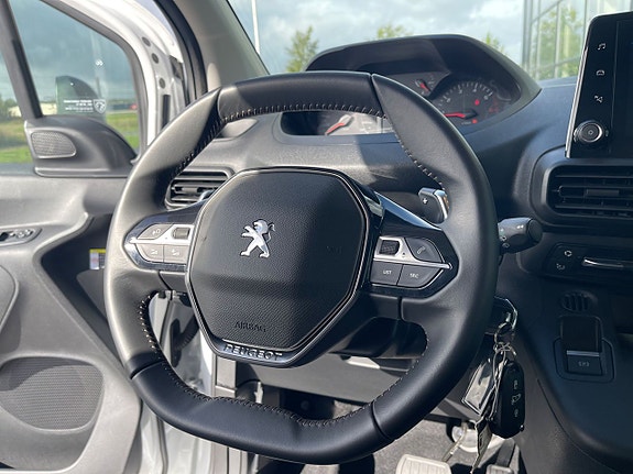 Peugeot Partner 10 of 16