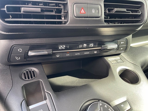 Peugeot Partner 13 of 16