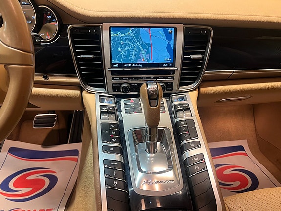 Porsche Panamera 17 of 21