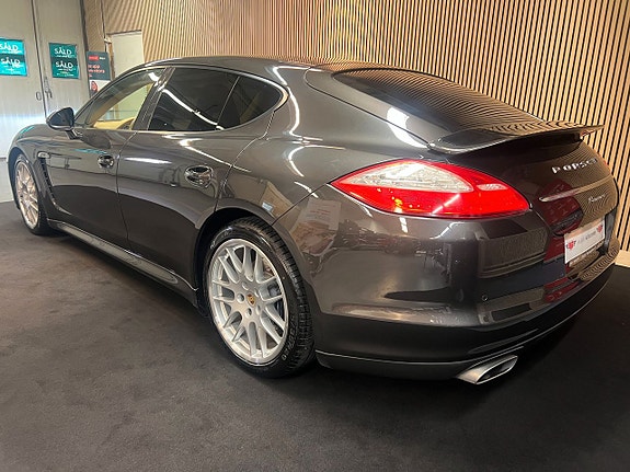 Porsche Panamera 6 of 21