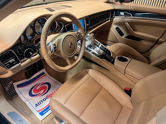 Porsche Panamera 8 of 21