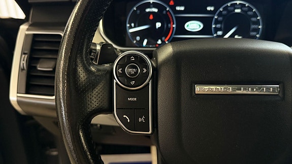 Land Rover Range Rover Sport 21 of 27