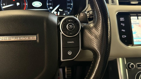 Land Rover Range Rover Sport 20 of 27