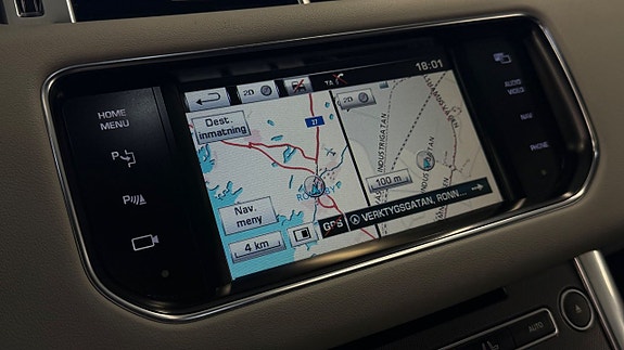 Land Rover Range Rover Sport 17 of 27