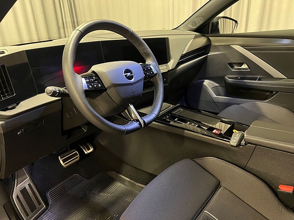 Opel Astra 8 of 16
