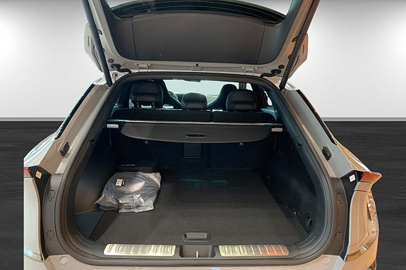 Kia EV6 14 of 19