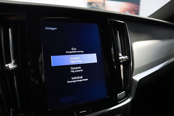 Volvo V90 19 of 23