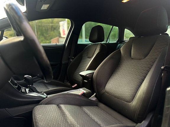 Opel Astra 10 of 27