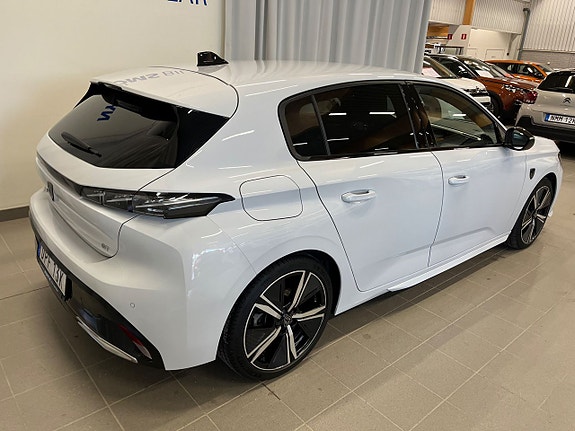 Peugeot 308 5 of 5