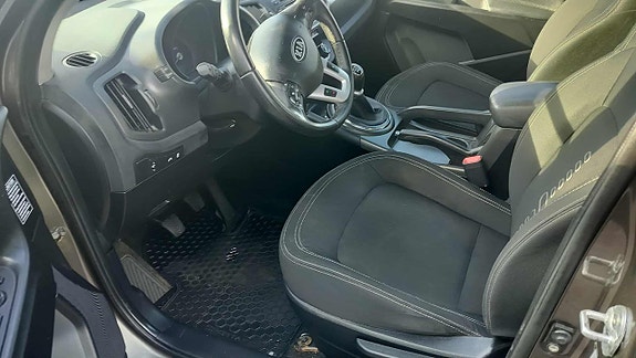 Kia Sportage 12 of 17