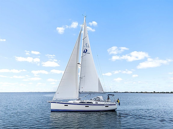 Hallberg-Rassy 400 (2022) – fullutrustad och i nyskick 4 of 5