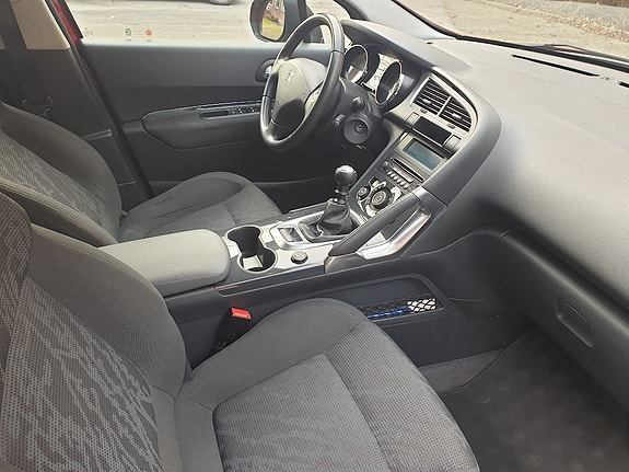 Peugeot 3008 7 of 8