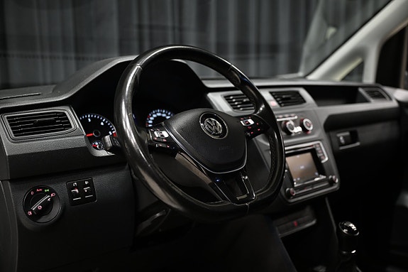 Volkswagen Caddy Maxi 13 of 24