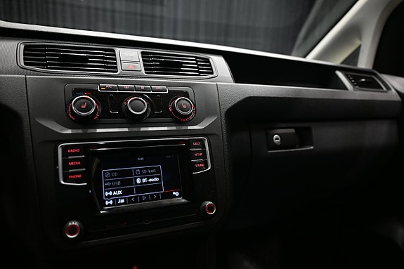 Volkswagen Caddy Maxi 20 of 24