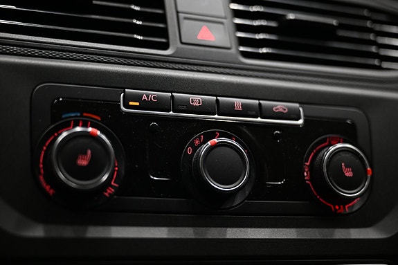 Volkswagen Caddy Maxi 23 of 24