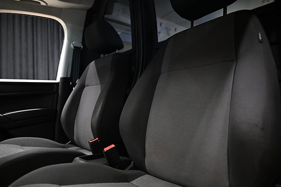 Volkswagen Caddy Maxi 19 of 24