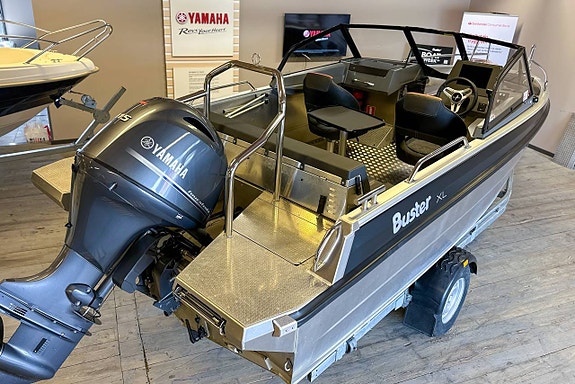 Buster XL - Yamaha 115 - 2023