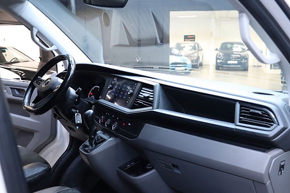Volkswagen Transporter 14 of 23