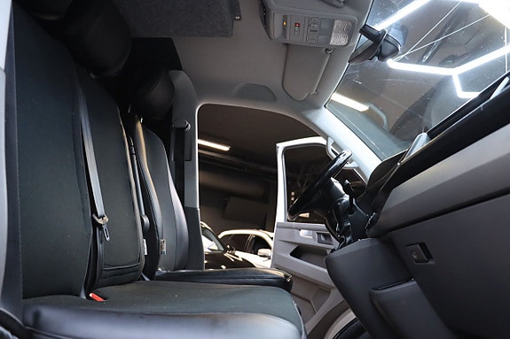 Volkswagen Transporter 13 of 23