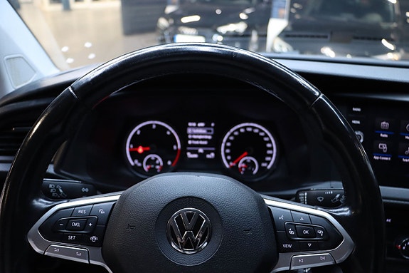 Volkswagen Transporter 21 of 23