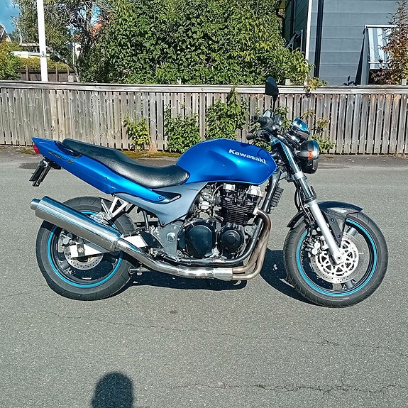 Kawasaki ZR750