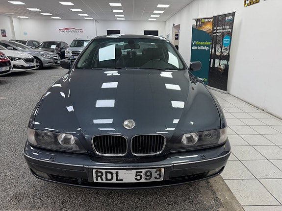 BMW 528 18 of 21