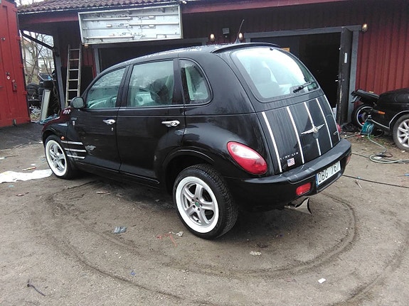 Chrysler PT Cruiser 3 of 5