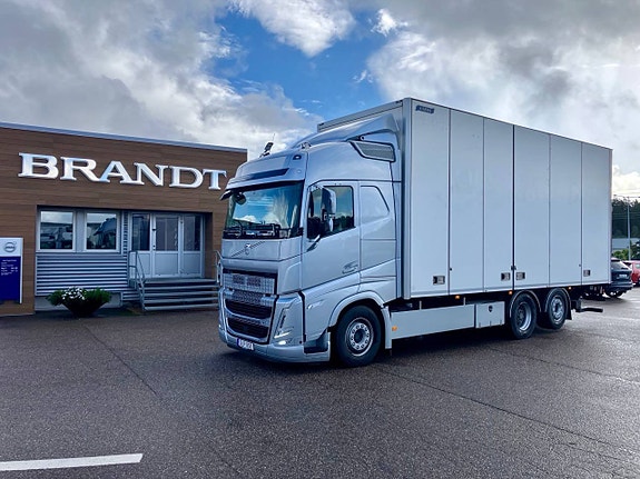 Volvo FH540 Skåpbil