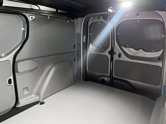 Renault Kangoo 15 of 17