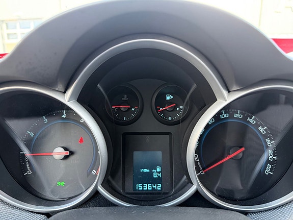Chevrolet Cruze 18 of 21