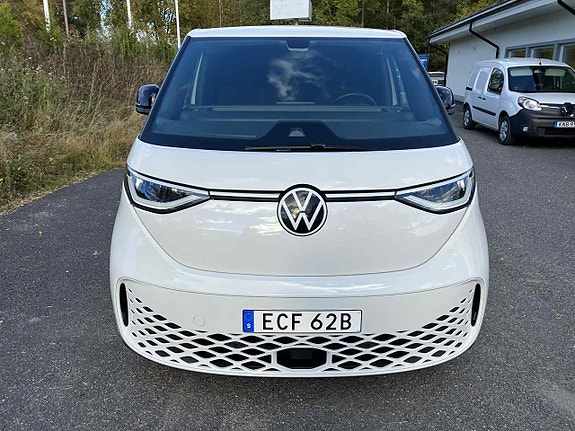 Volkswagen ID. Buzz 2 of 12