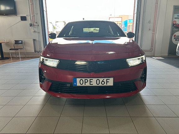Opel Astra 2 of 5
