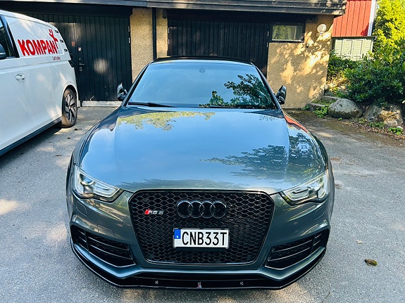 Audi RS5 2 of 5