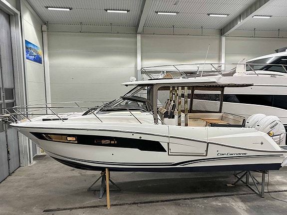 Jeanneau Cap Camarat 10.5 WA Serie2, 2xV8-425hk joyst