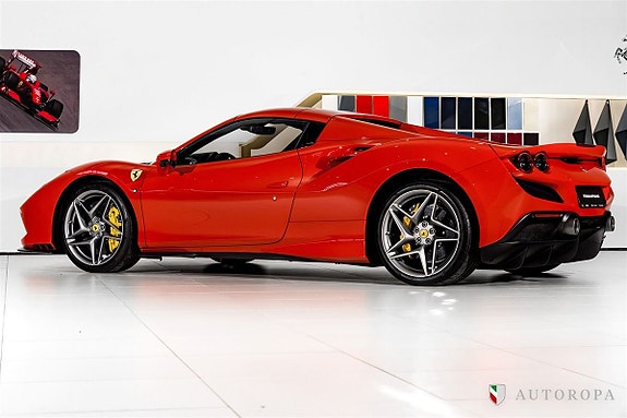 Ferrari F8 Spider 5 of 5