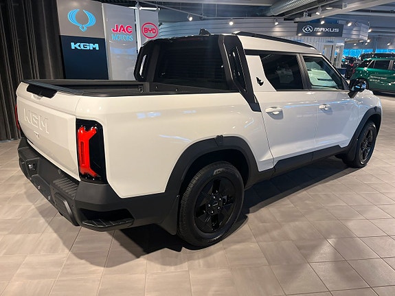 KGM Musso EV 2 of 5