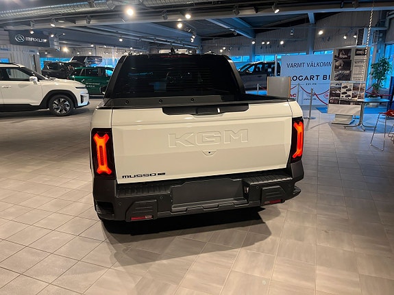 KGM Musso EV 10 of 15