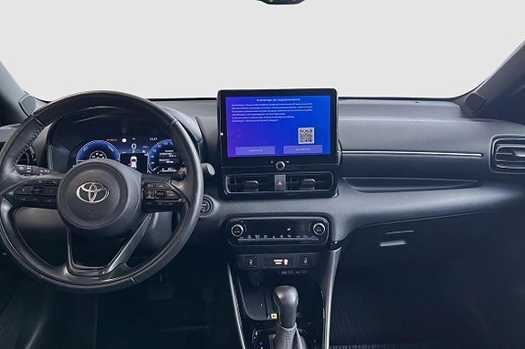 Toyota Yaris 10 of 13