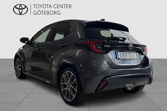 Toyota Yaris 3 of 13