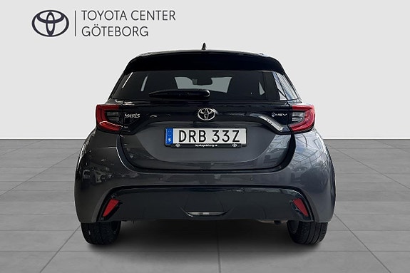 Toyota Yaris 6 of 13