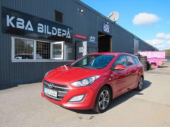 Hyundai i30 2 of 14