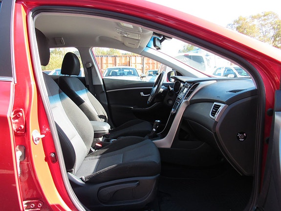 Hyundai i30 10 of 14