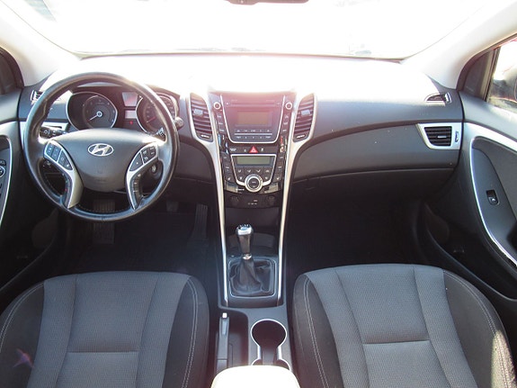 Hyundai i30 14 of 14
